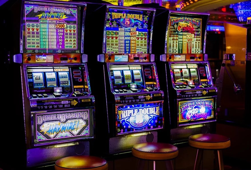 commerce casino slots